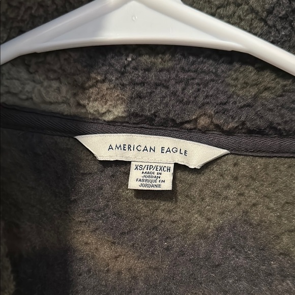 American Eagle Camouflage Sherpa Zip-Up - Picture 3 of 4